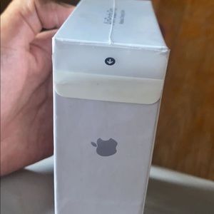 Air Pod pros UN OPENED (150 OR SEND OFFERS PLEASE).